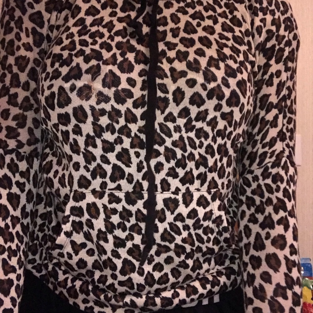 Leaopard print sweater